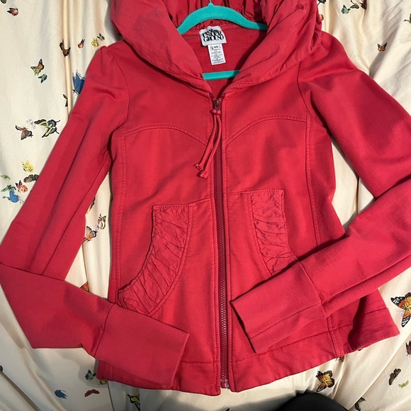 Short Cloak Hoodie Lipstick EUC XS - Picture 5 of 6